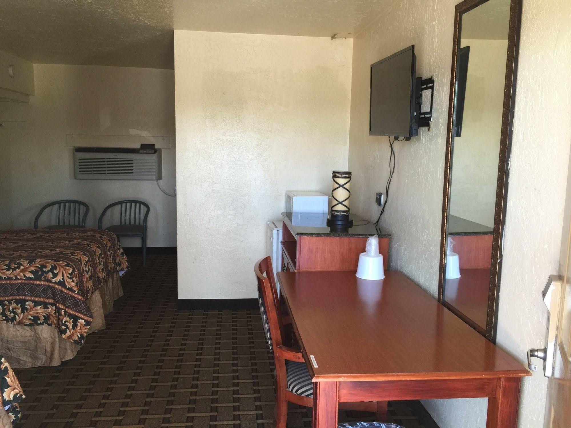 Encore Motel Farmington Exterior photo